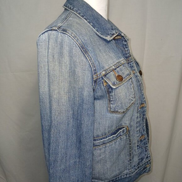 ABERCROMBIE AND FITCH VINTAGE DENIM JACKET, VINTAGE WASH, SIZE MEDIUM - Picture 4 of 6